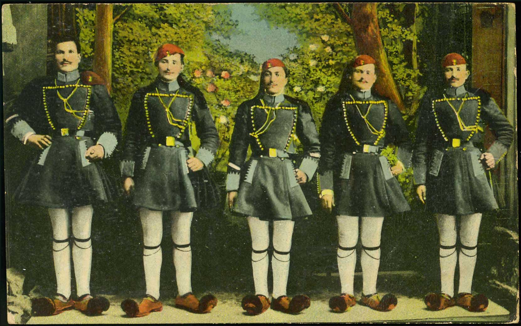 Lot 01944