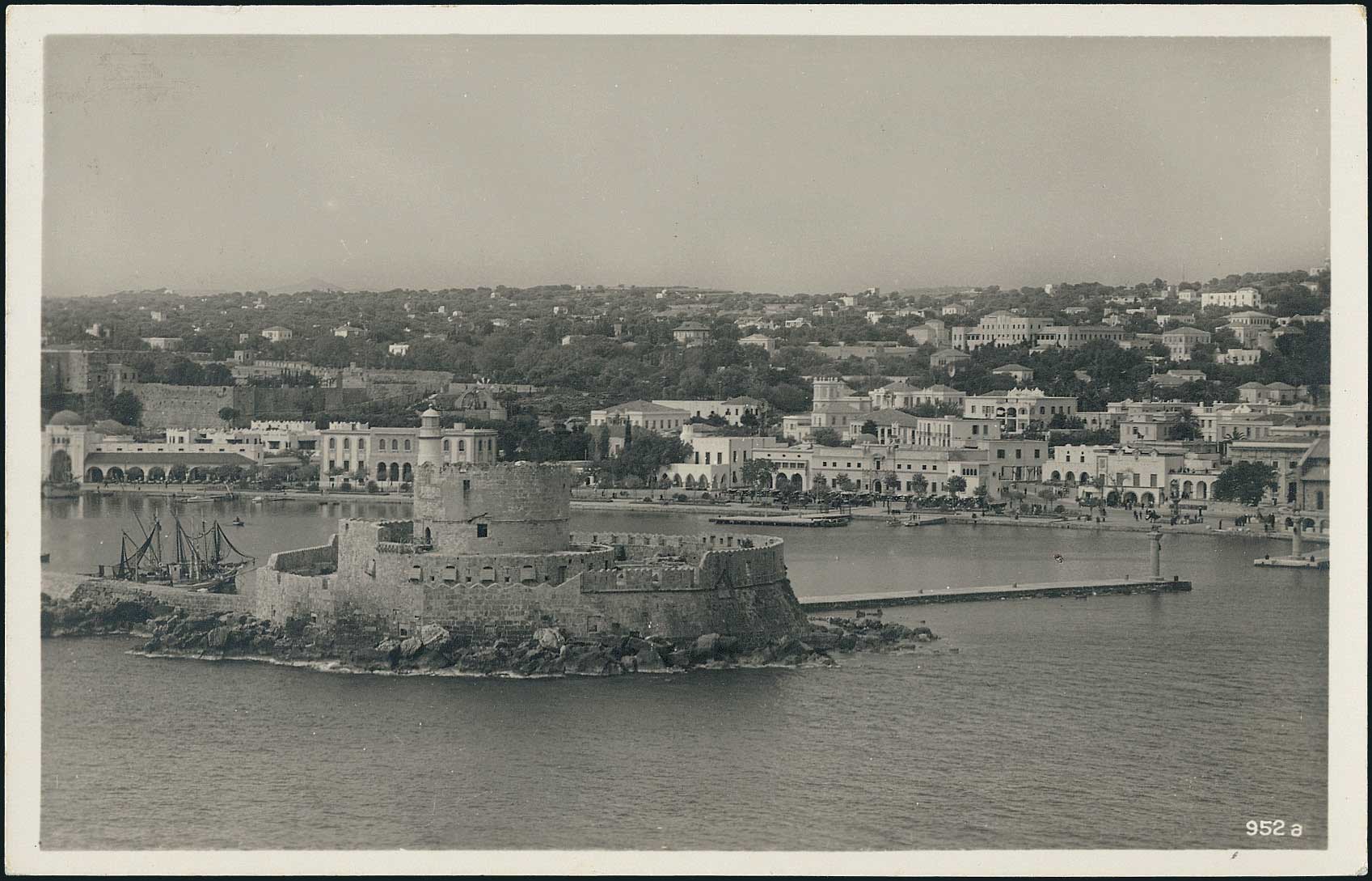 Lot 01309