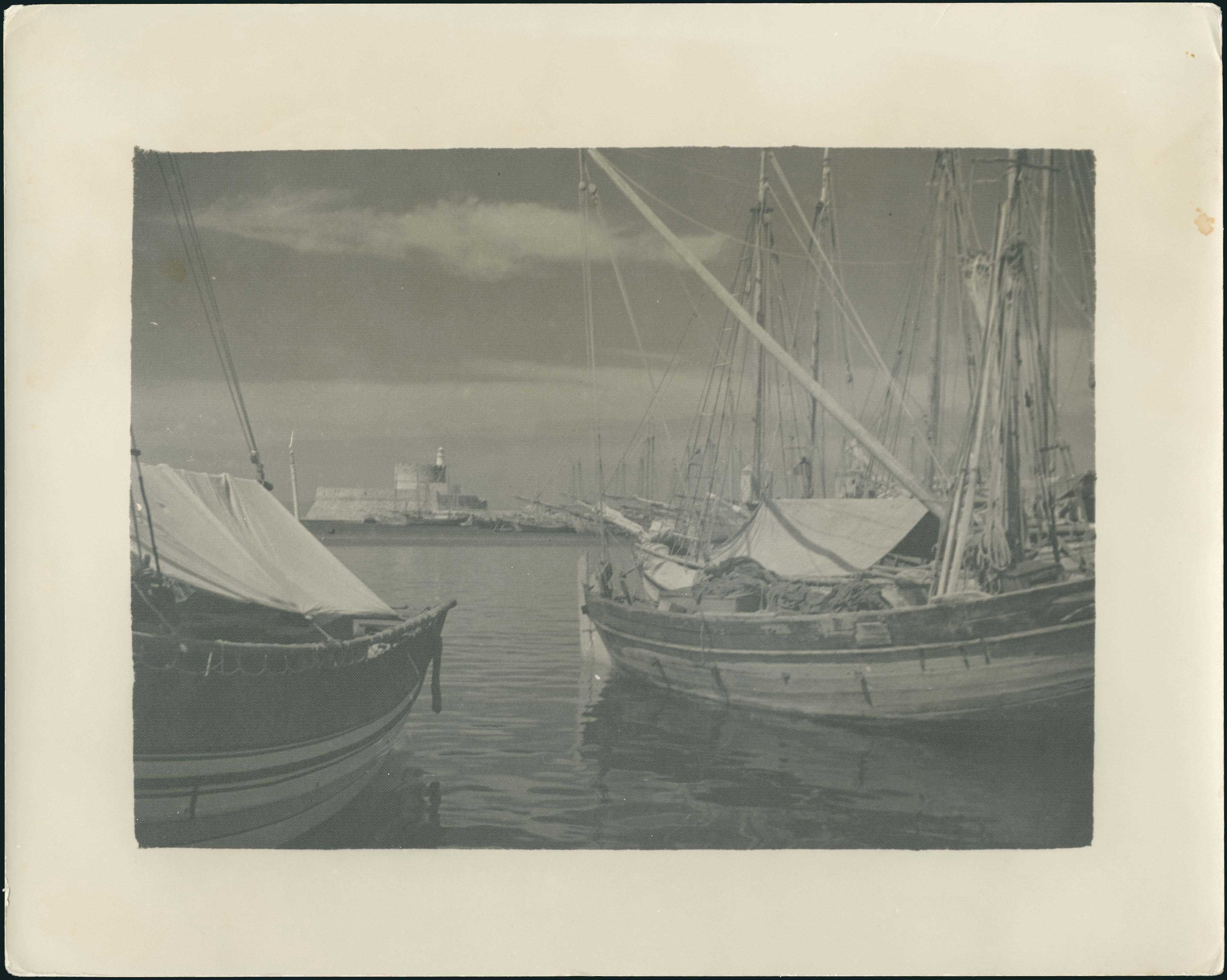 Lot 05356