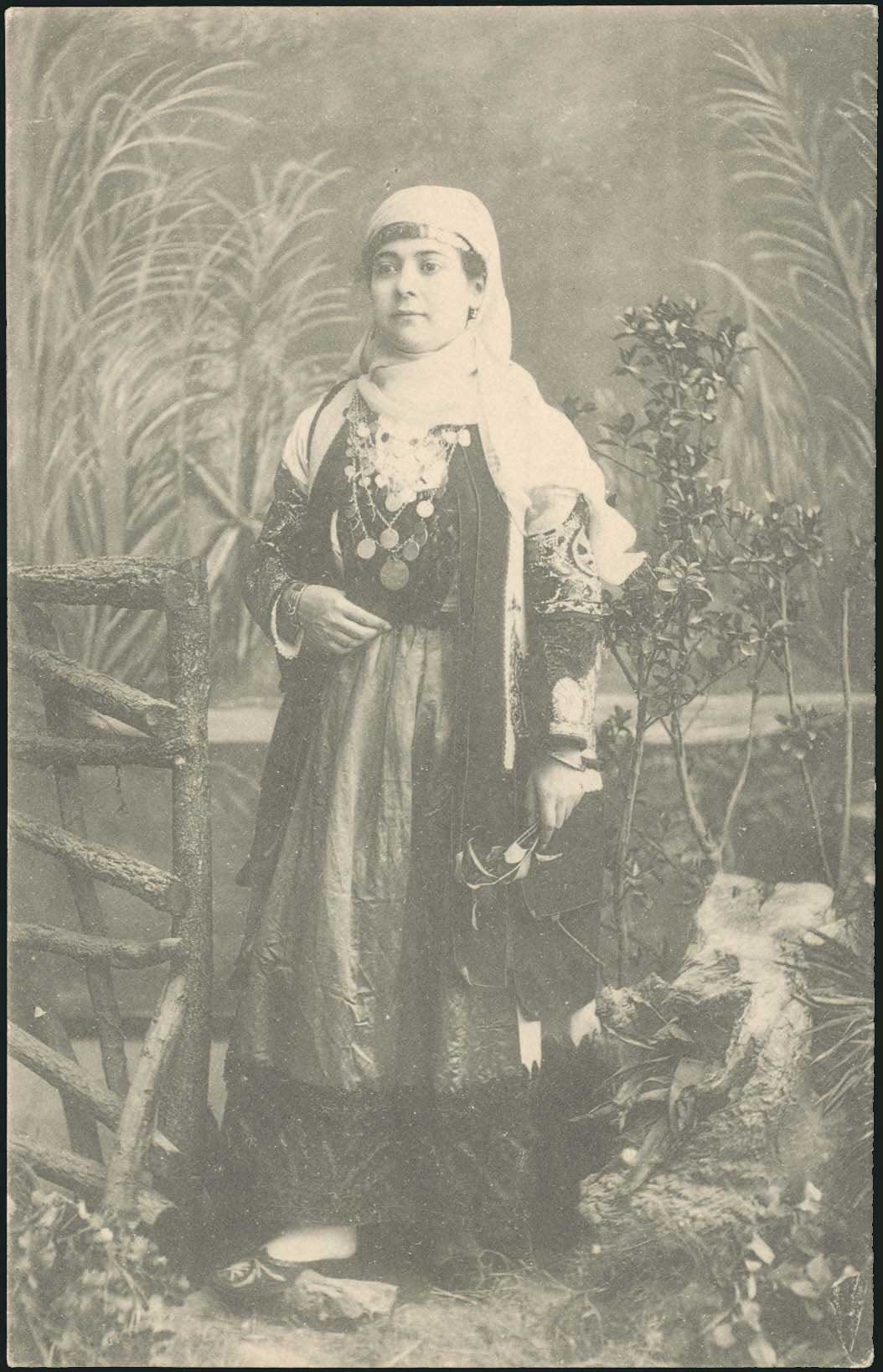 Lot 01671