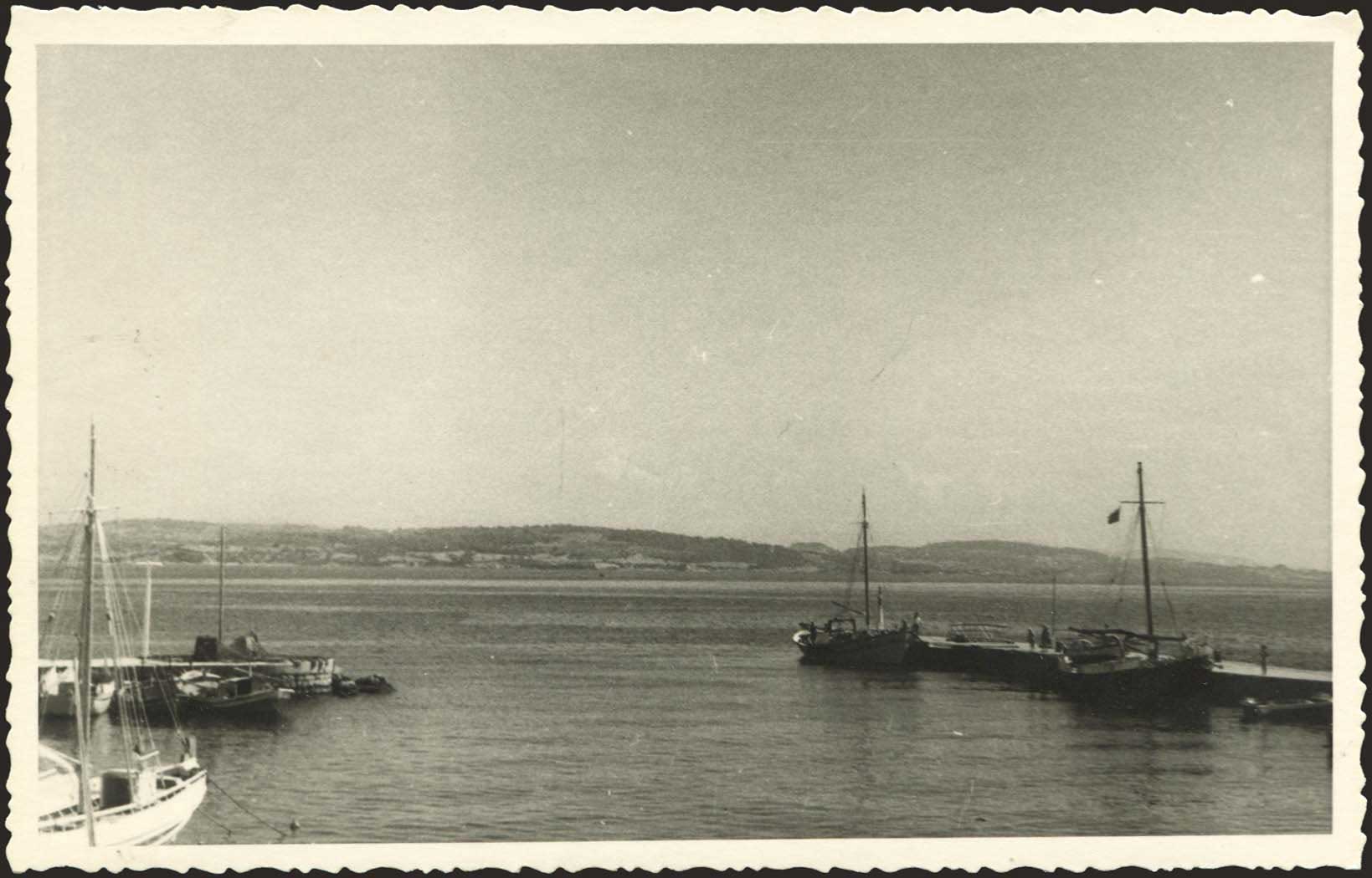 Lot 01820