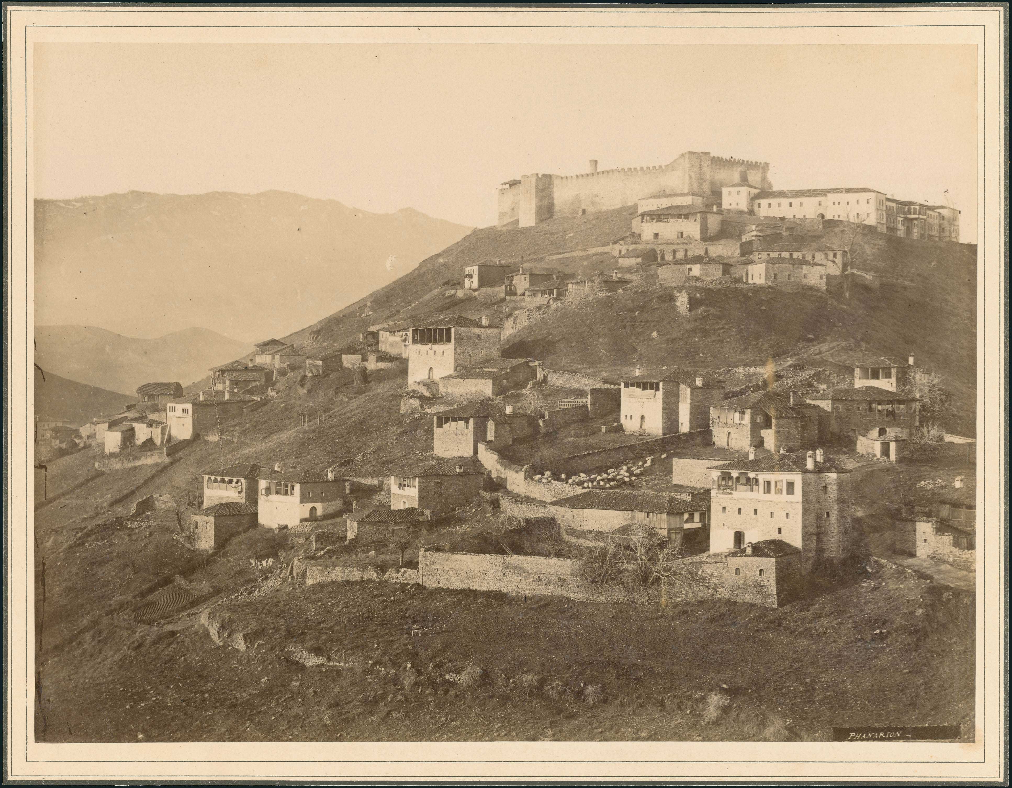 Lot 05307