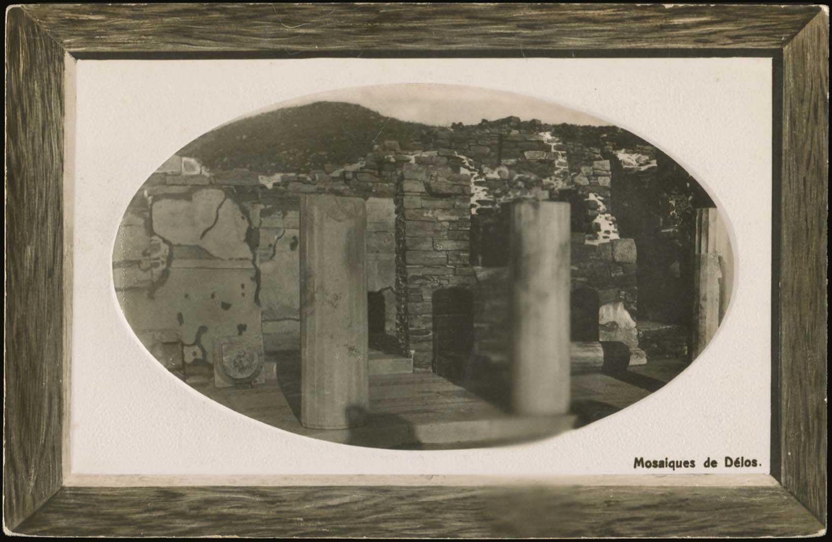 Lot 01833