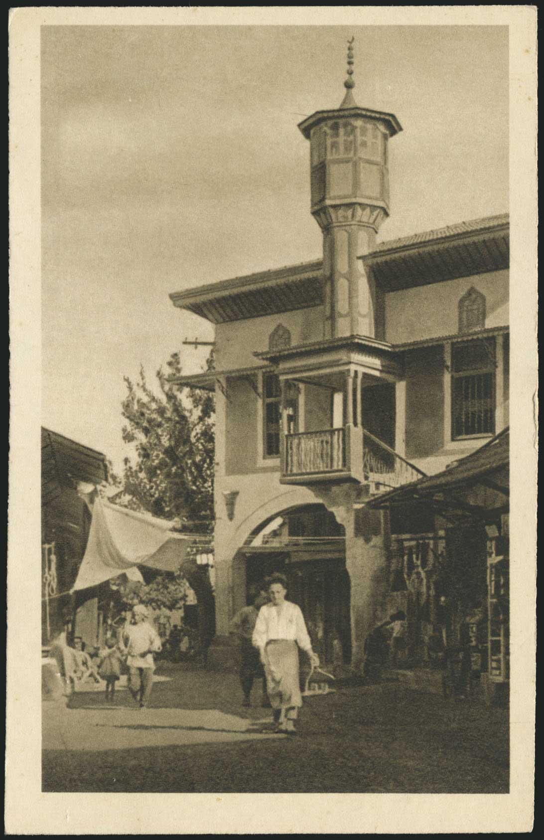 Lot 01261