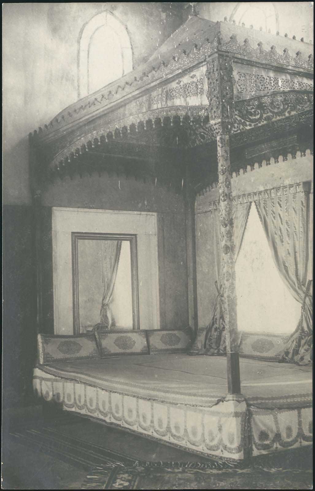 Lot 04022