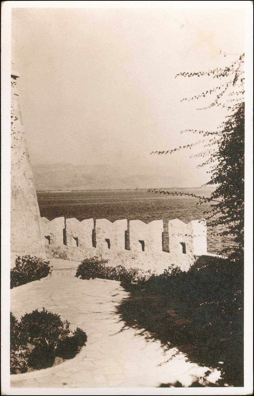 Lot 01810