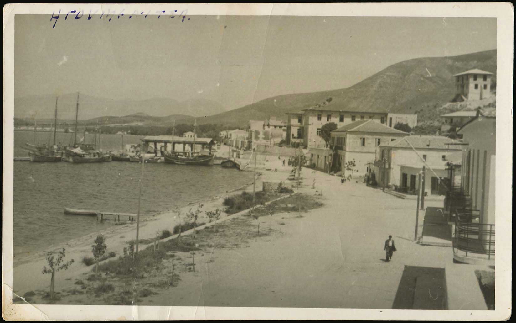 Lot 02351
