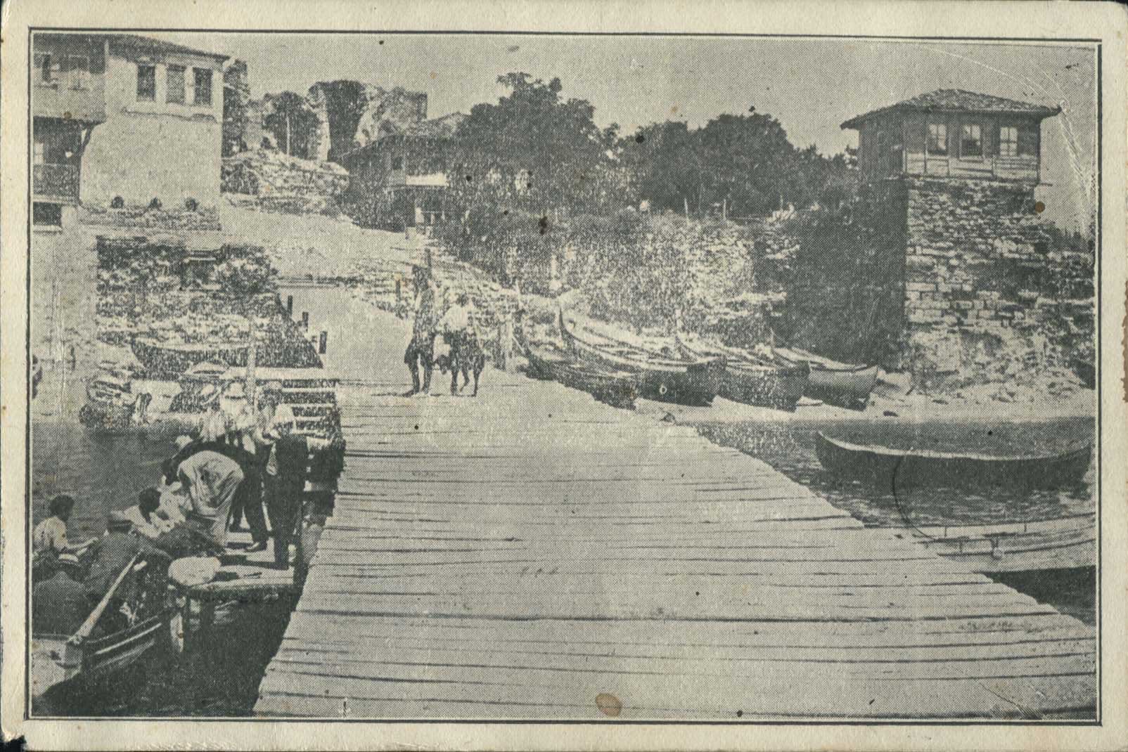 Lot 01582