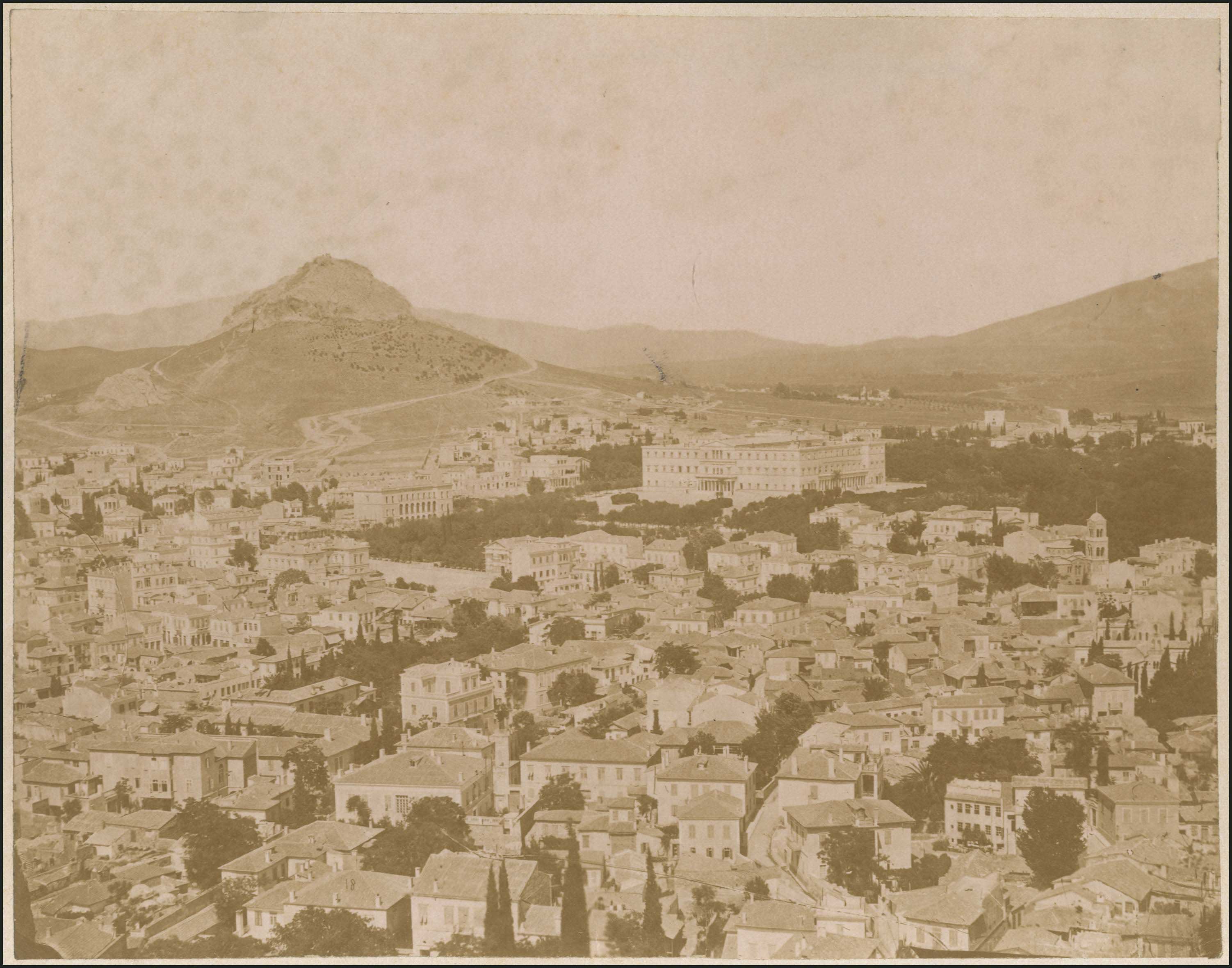 Lot 04352