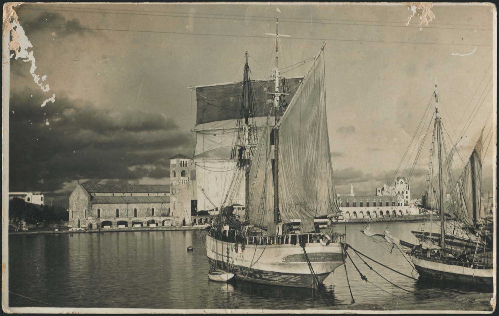 Lot 02047