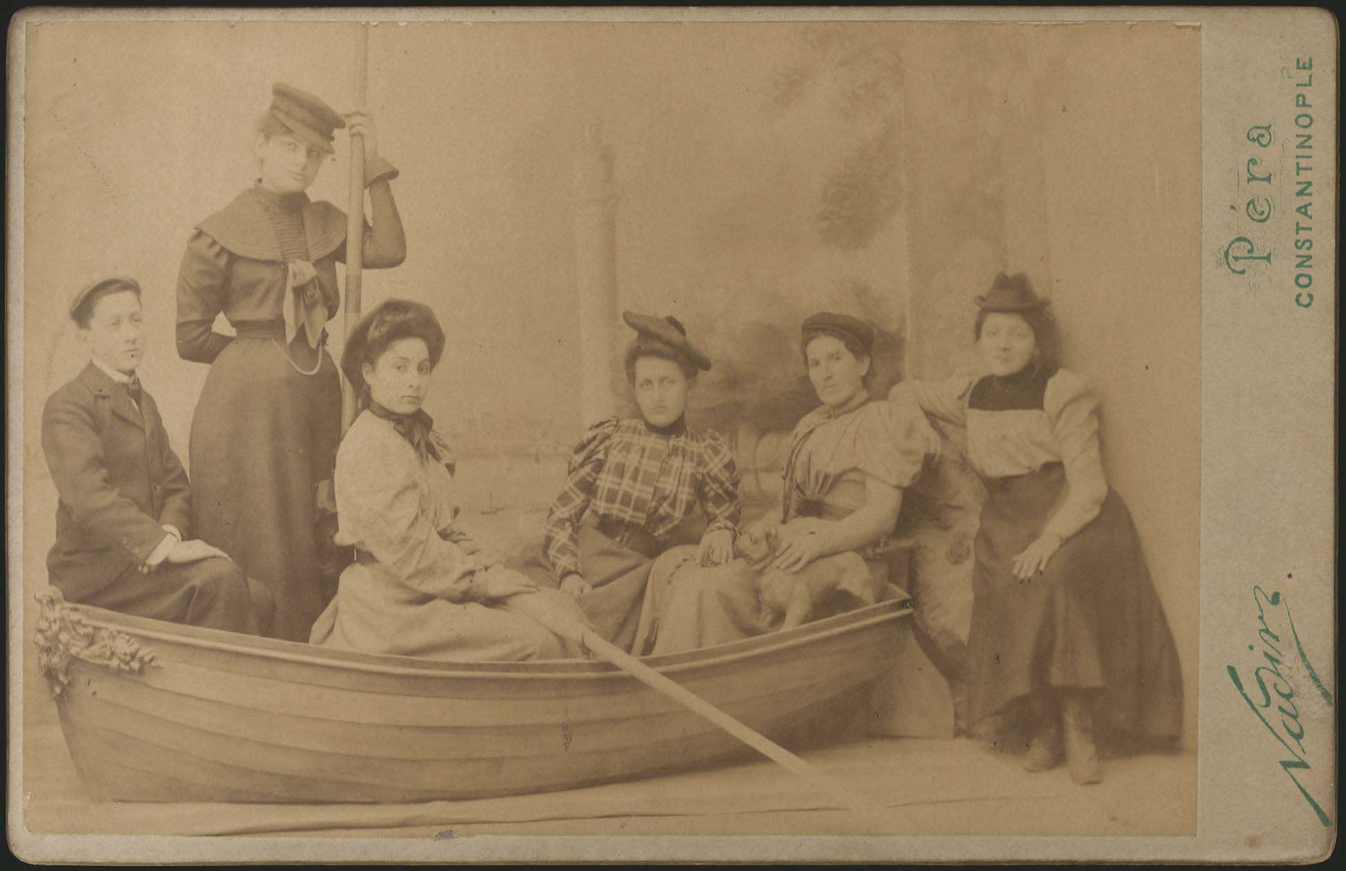 Lot 04498