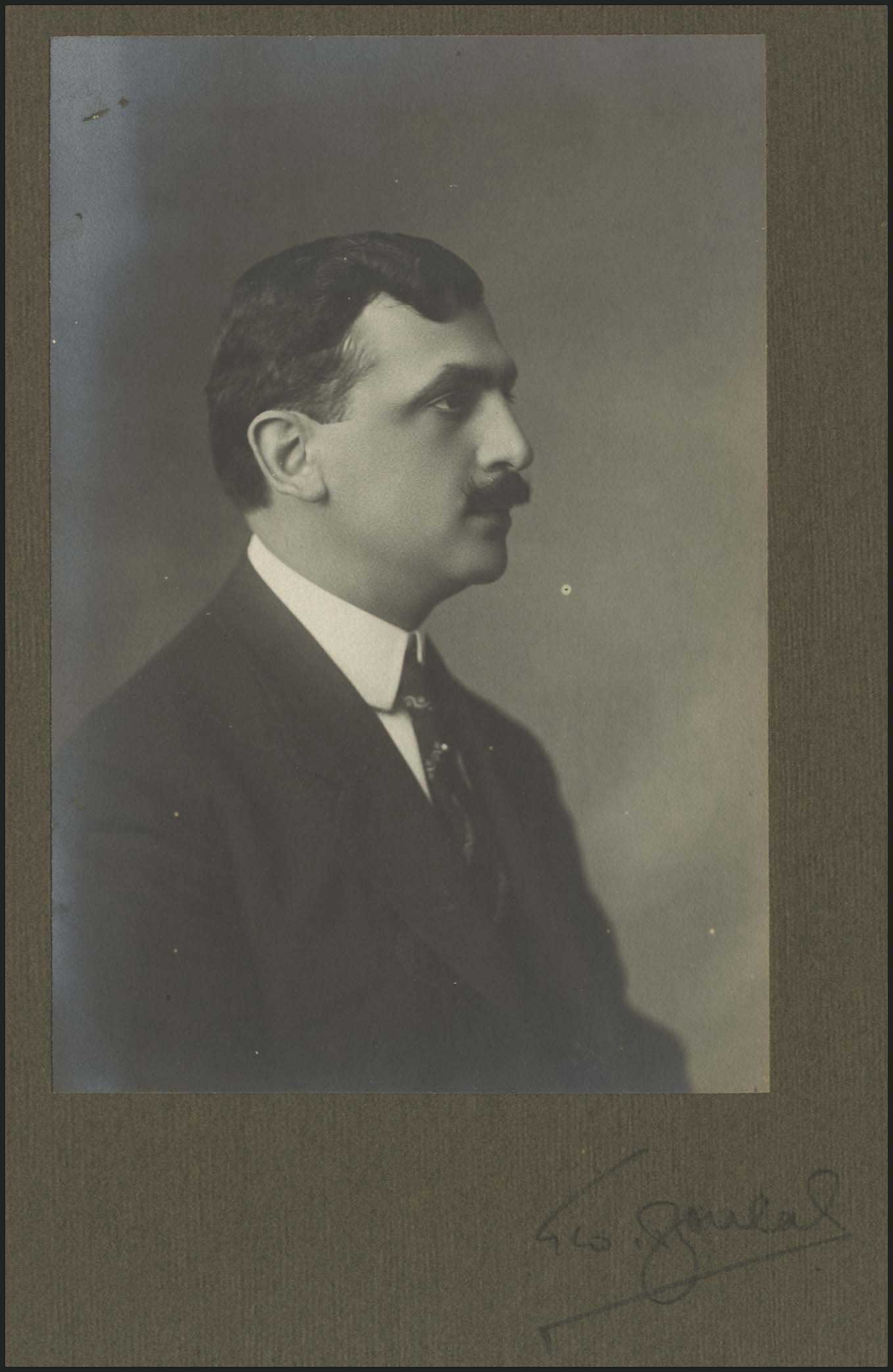 Lot 04515