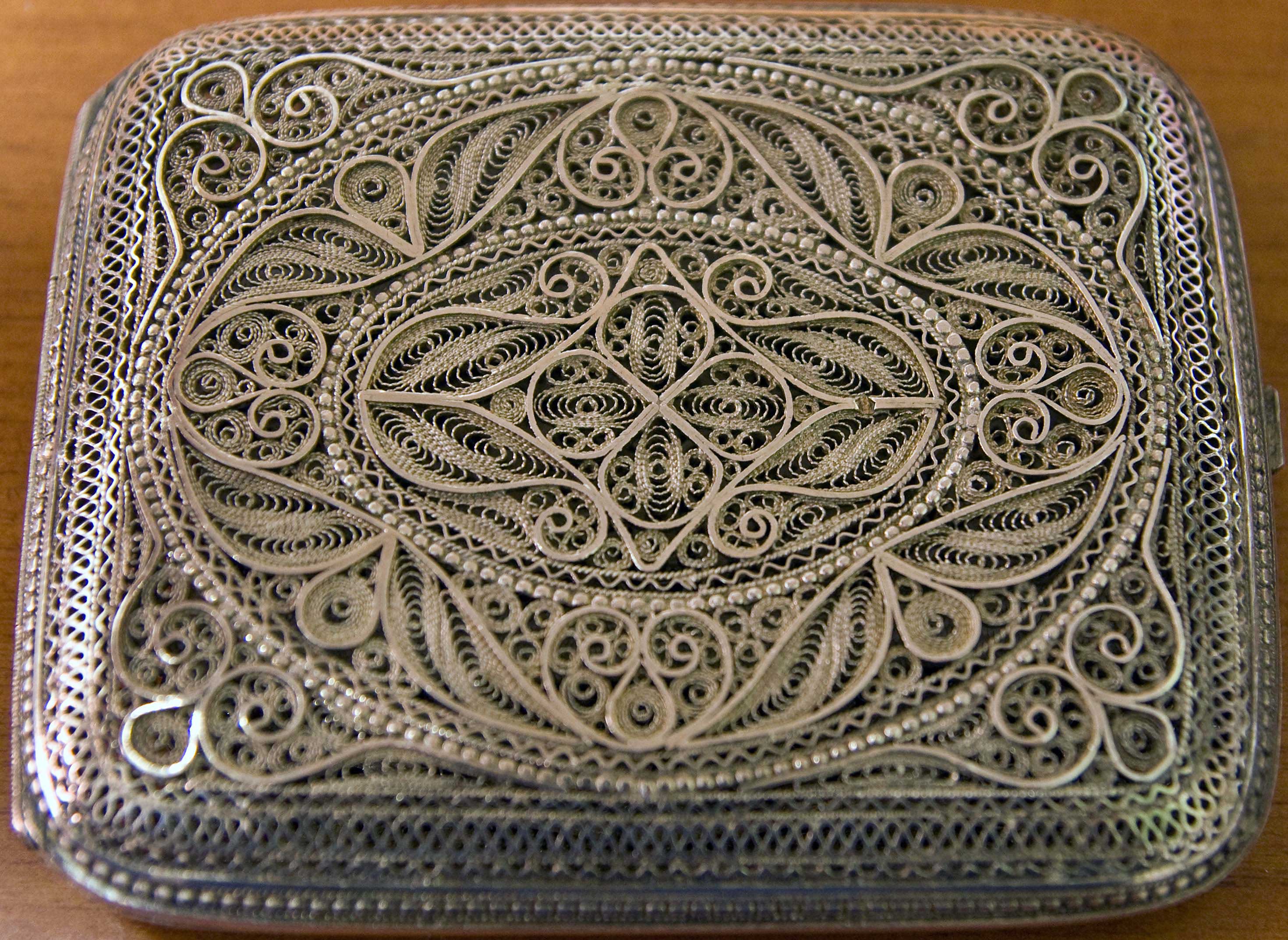 Lot 03690
