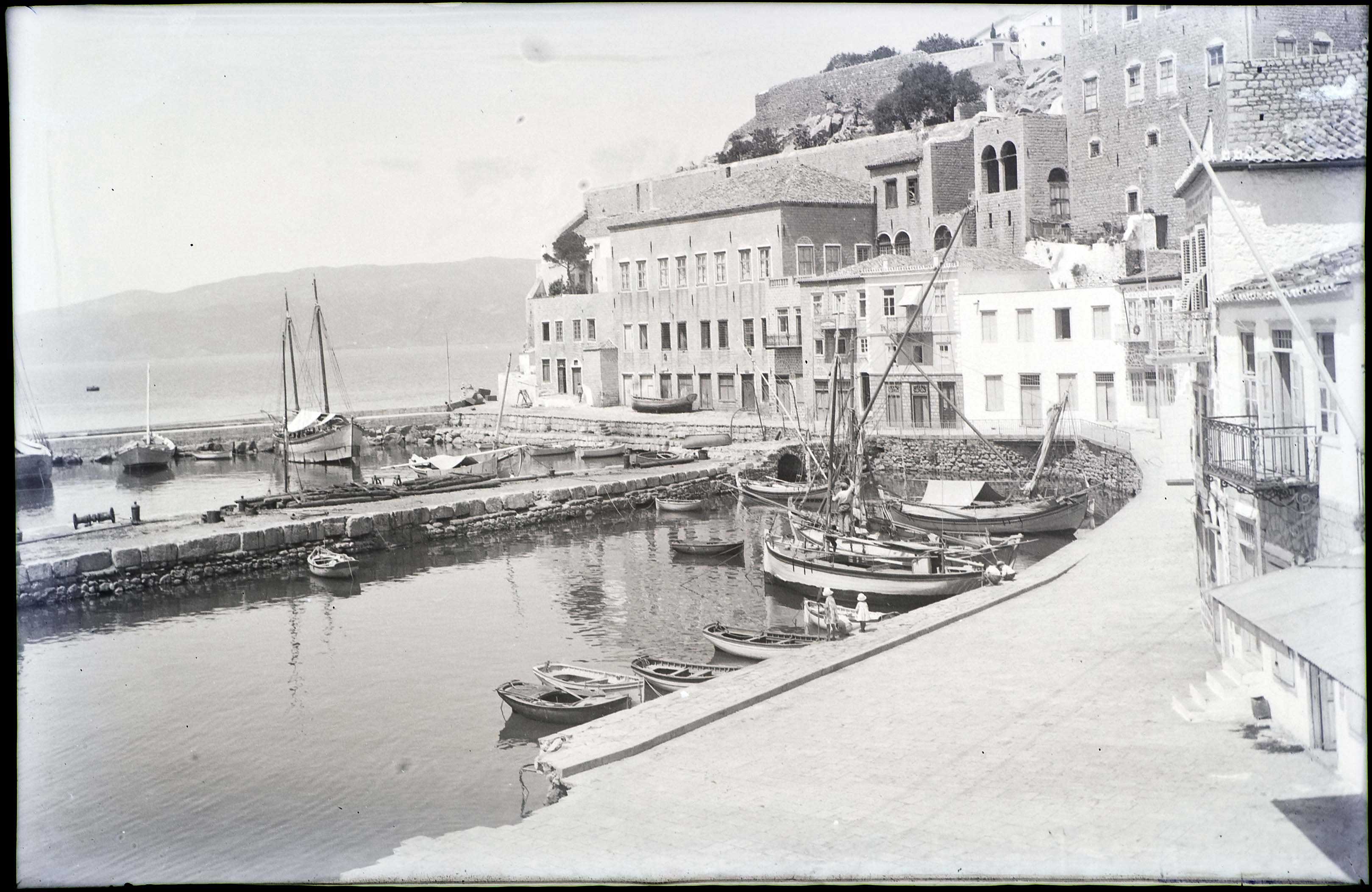 Lot 06490