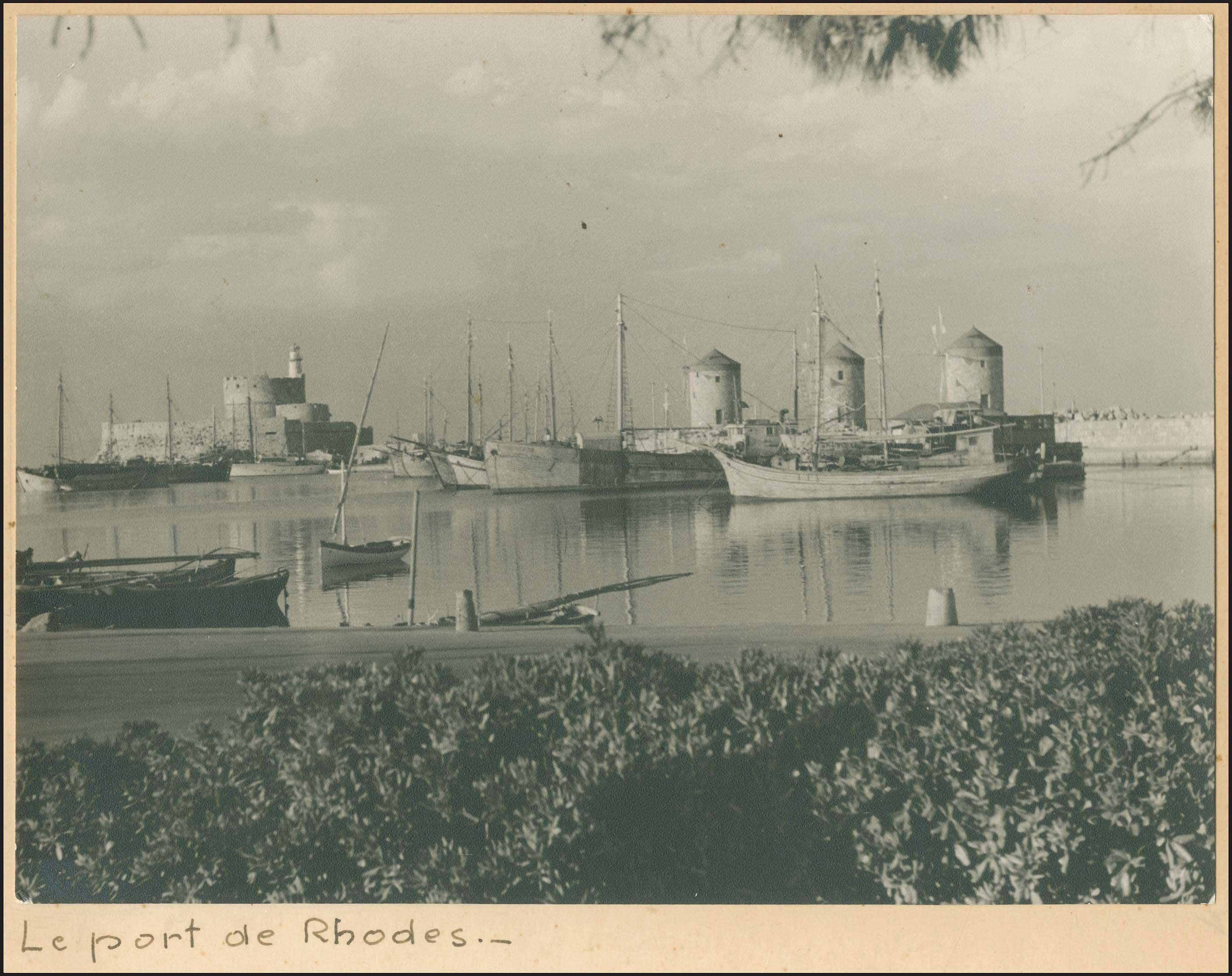 Lot 03685