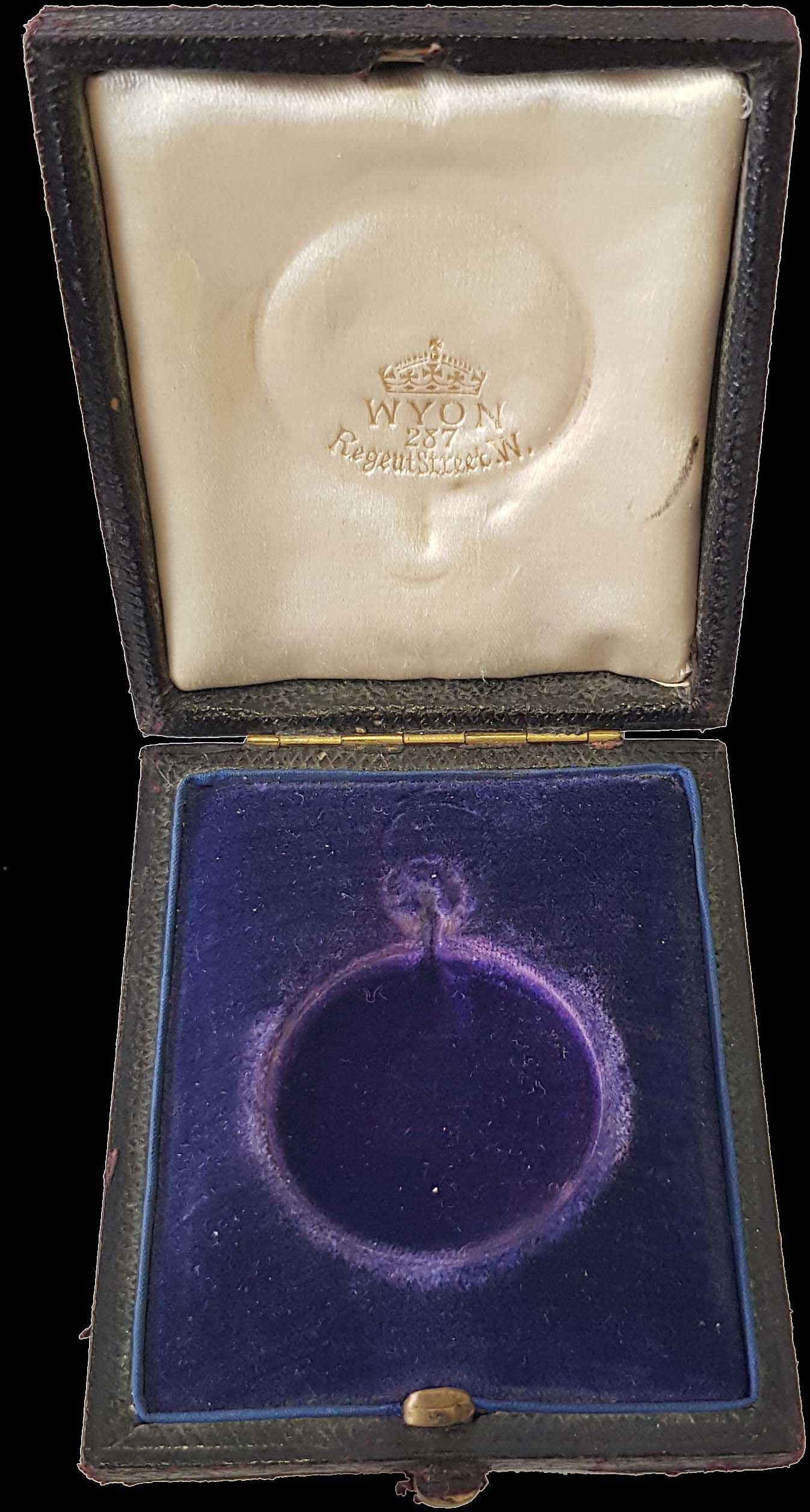 Lot 06813