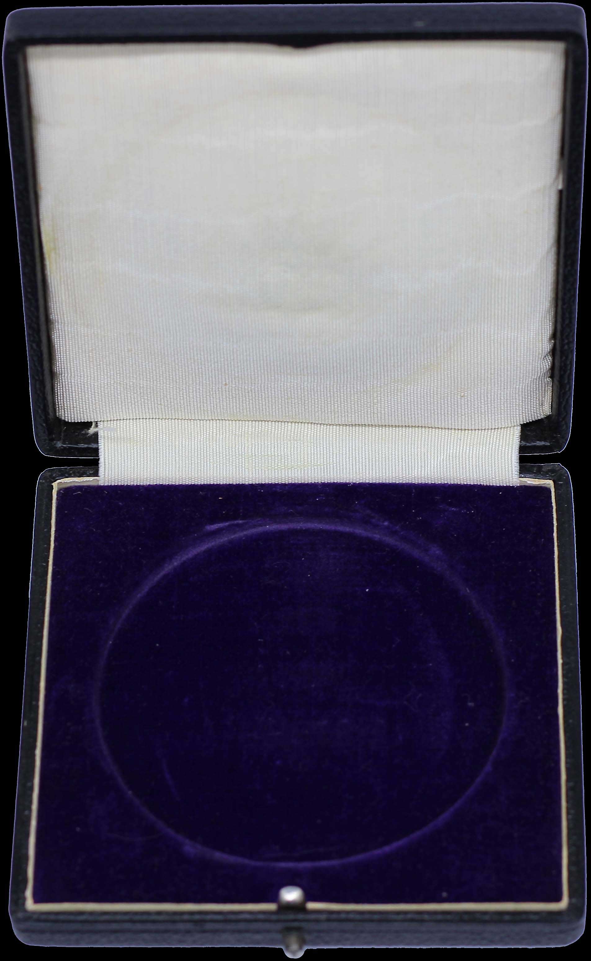 Lot 07311