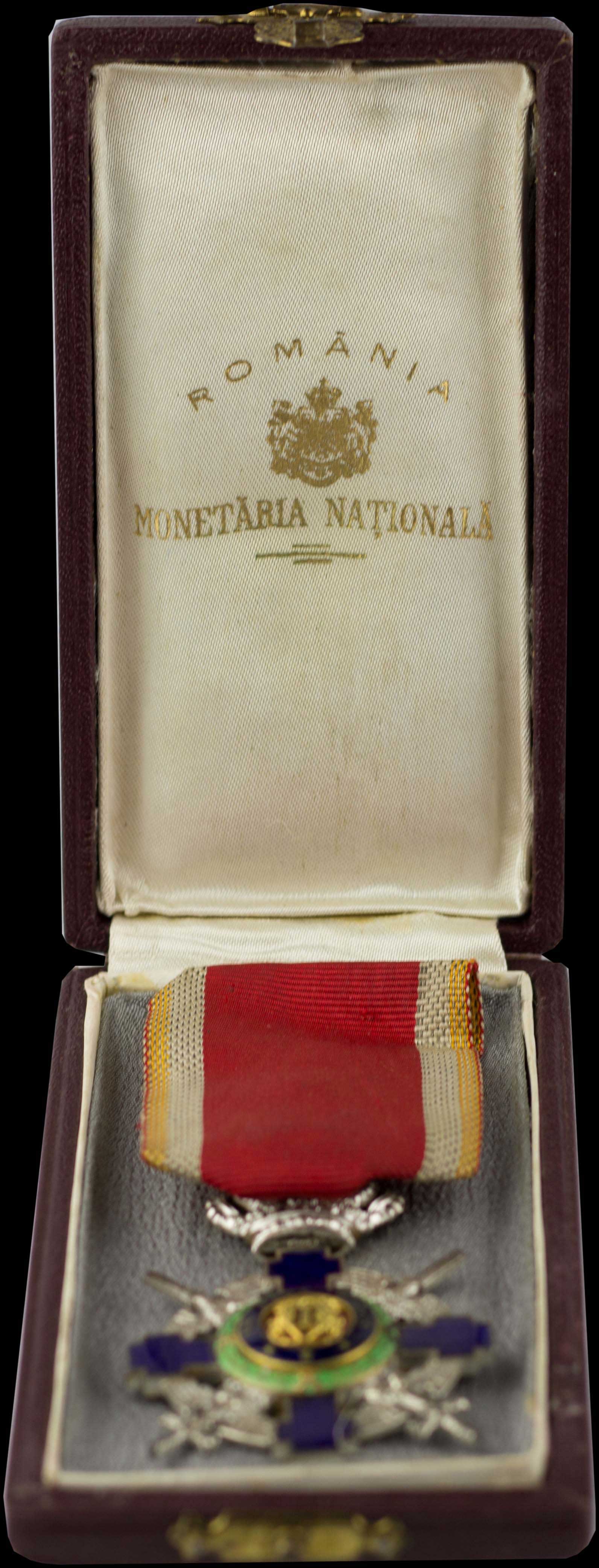 Lot 07493