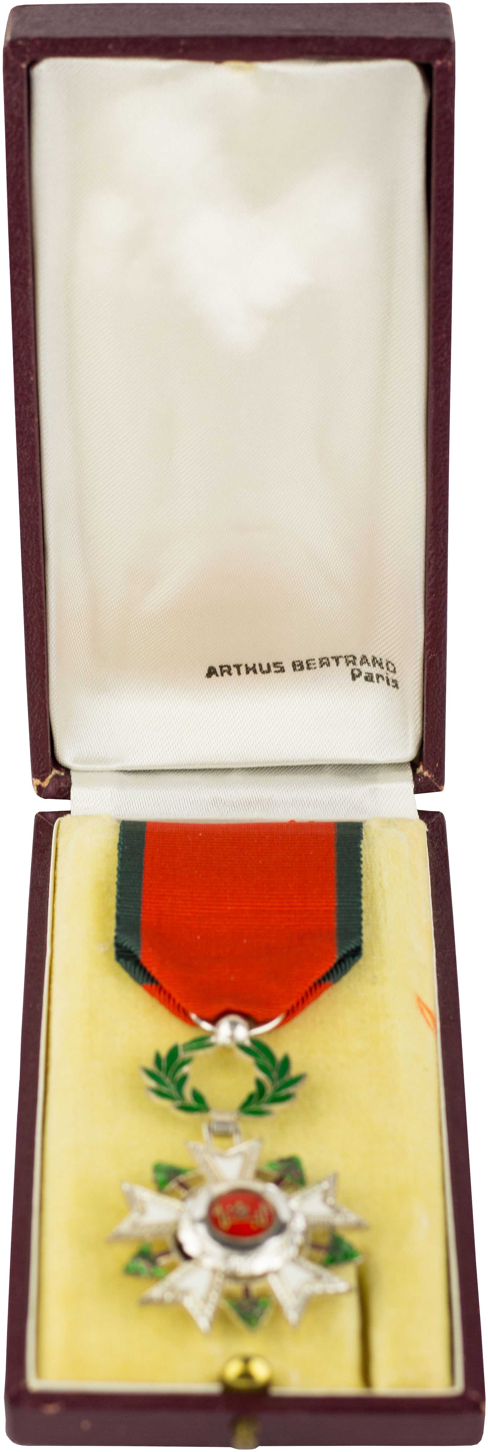 Lot 08420