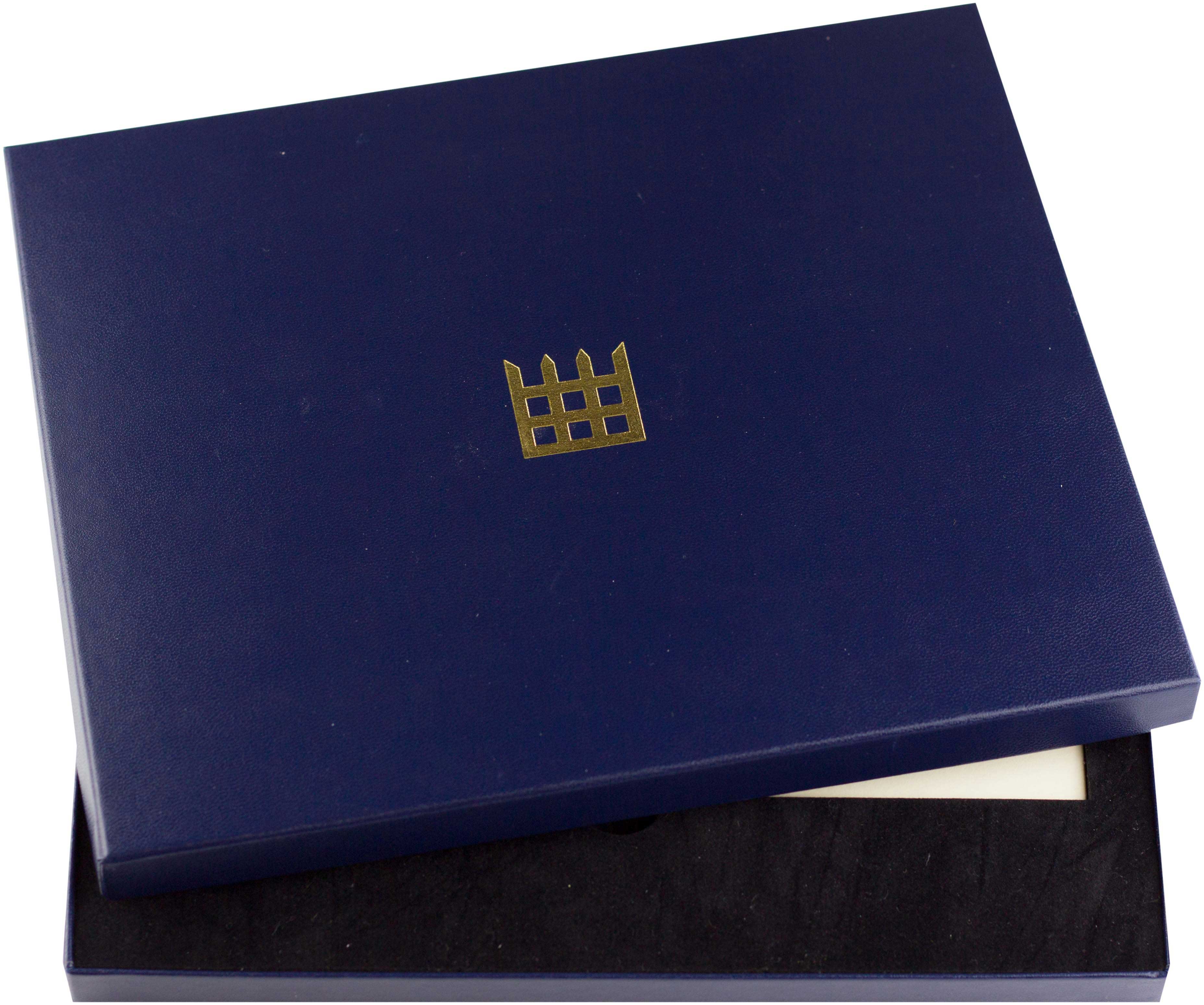 Lot 07695