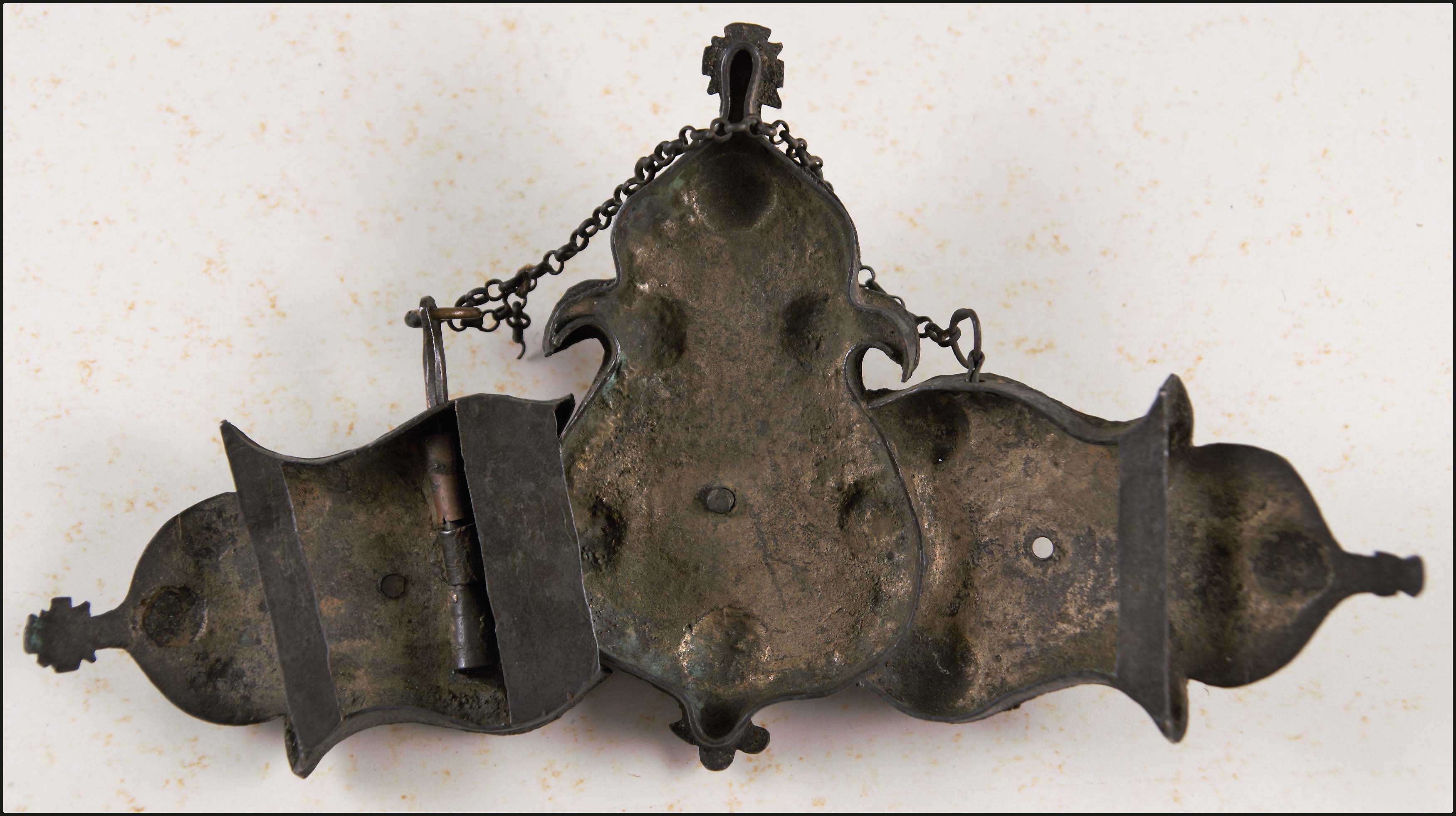 Lot 08733