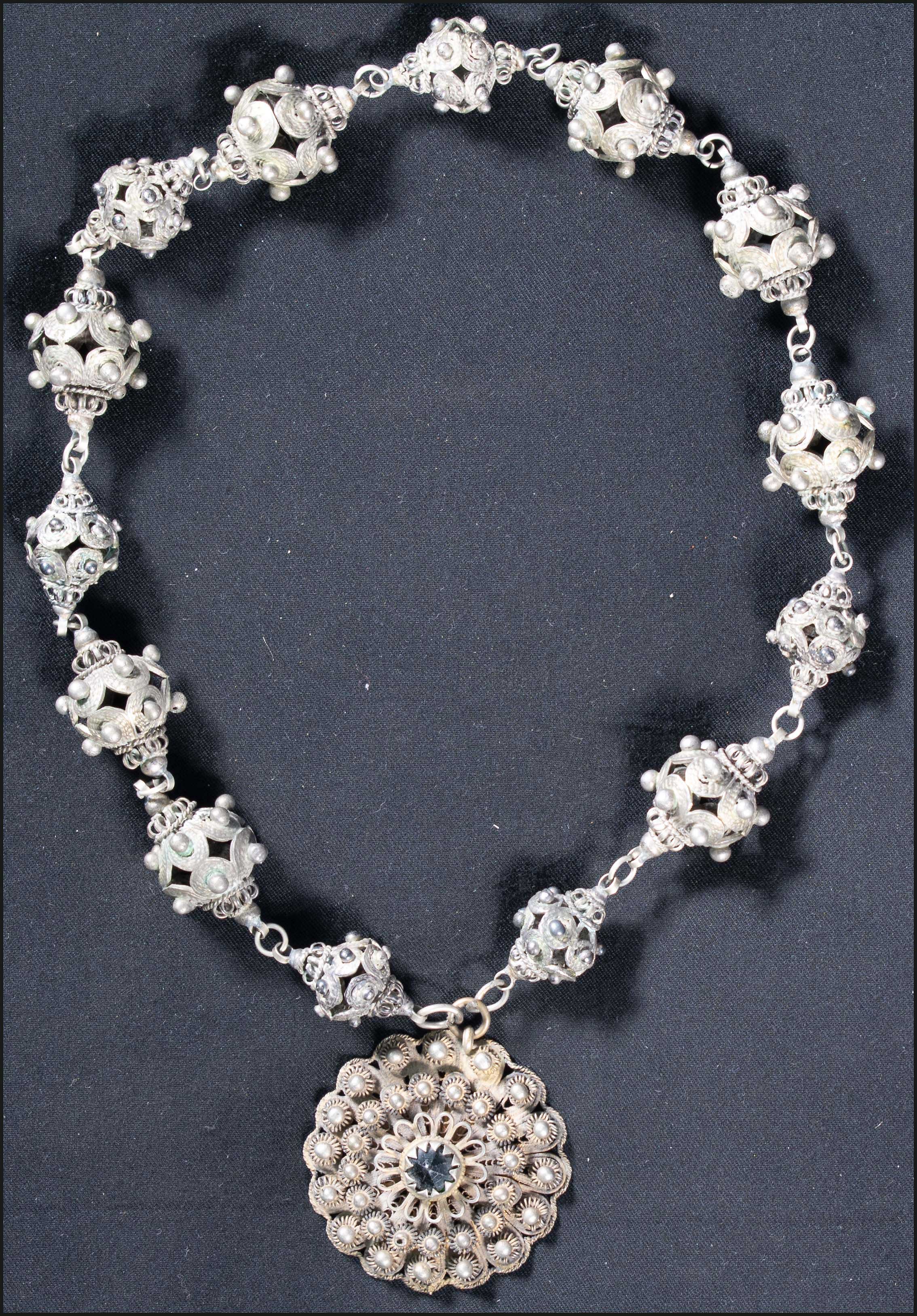 Lot 08251