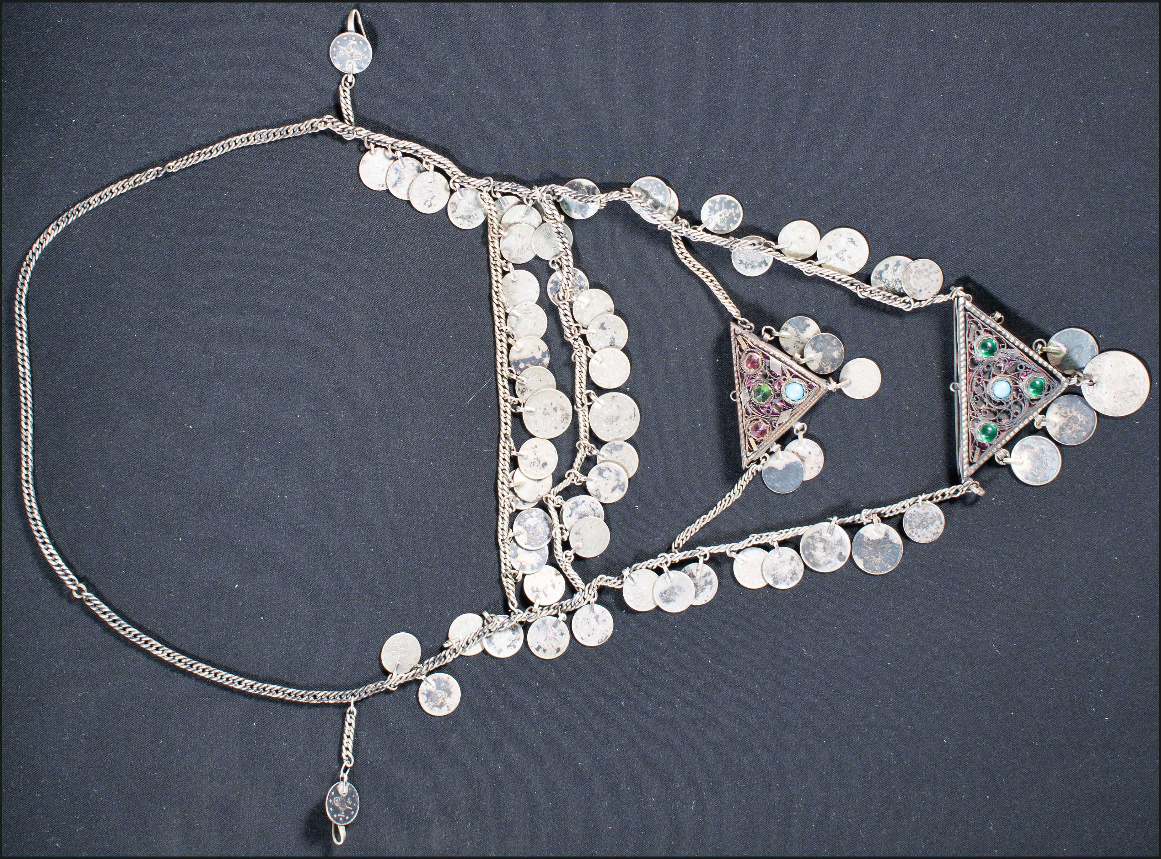 Lot 08243